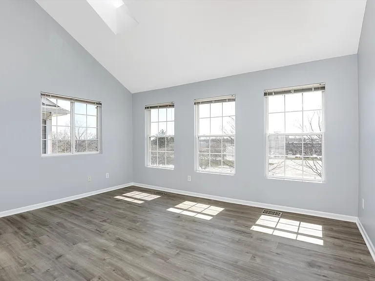 1111 Beaver Run — Photo 6