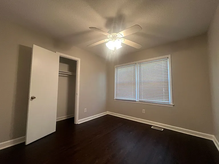3605 Somerset Dr — Photo 8
