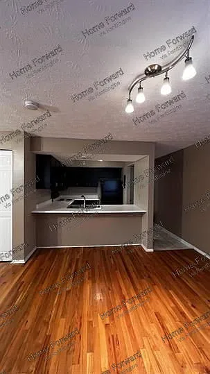 562 Woodland Ave #29 — Photo 5