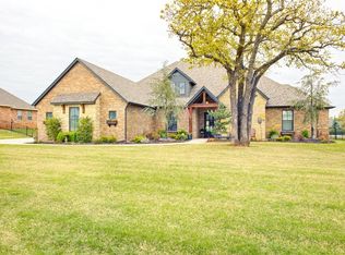 2030 Genova Ct, Edmond, OK 73034