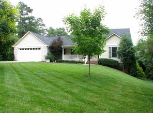 585 Foxwood Dr SE, Concord, NC 28025