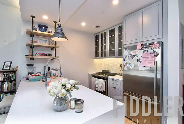 Rented by The KCI Group | media 78