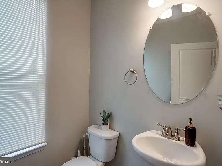 104 Levis Dr — Photo 14