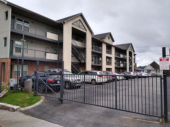 2nd image of 1201 Laurel Ave