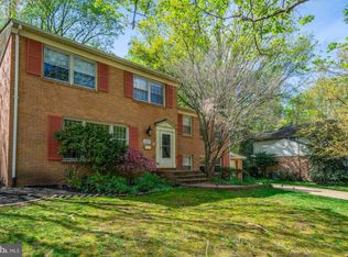 1571 Forest Villa Ln, Mc Lean, VA 22101