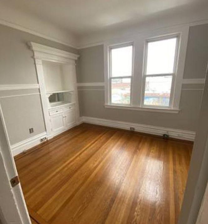 1st image of 8 Excelsior Ave