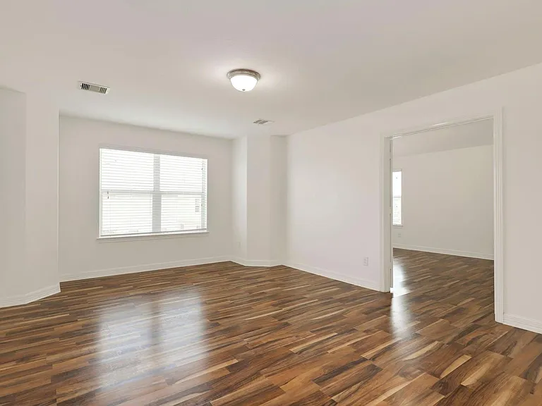 2110 Mateo Park Dr — Photo 23