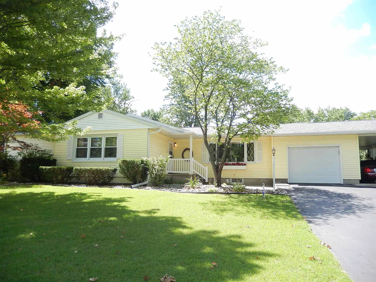 4075 W Forrest Park Dr photo 1