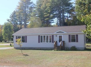 32 Northfield Dr, North Springfield, VT 05150