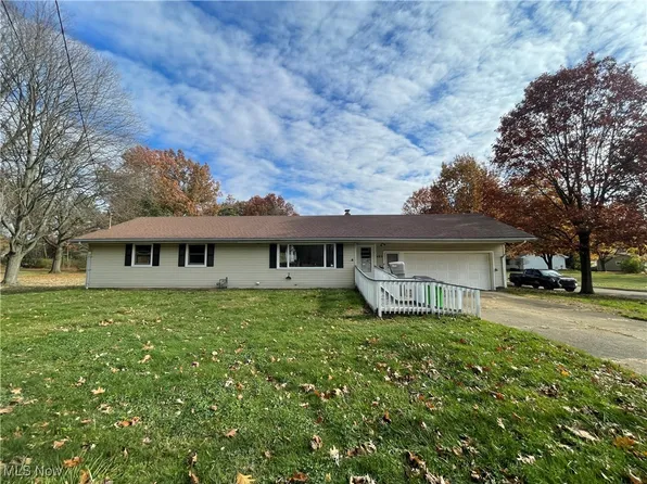 485 E Clinton St, Doylestown, OH 44230