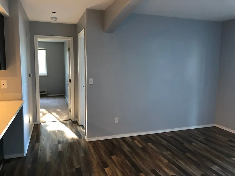 300 N Oak Harbor St #B201 — Photo 5