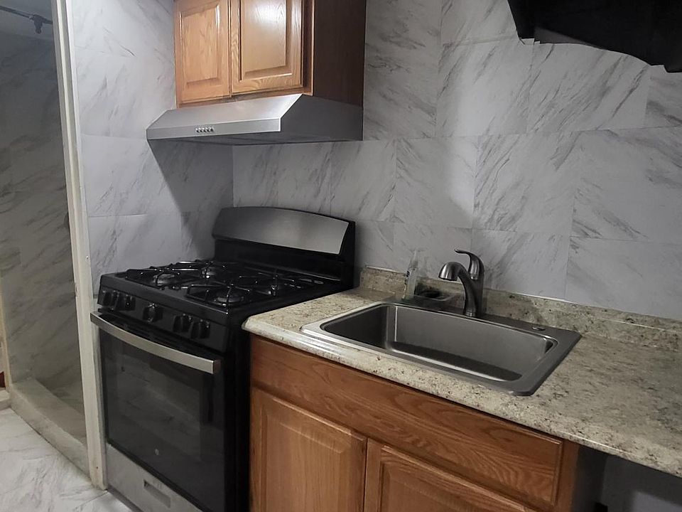 1st image of 11648 203rd St #Ll