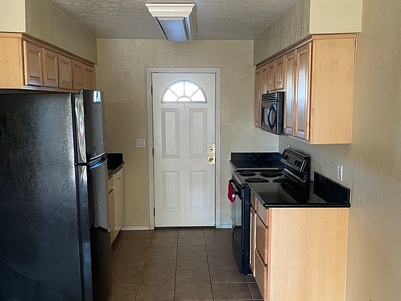 2nd image of 7101 N 36th Ave APT 136