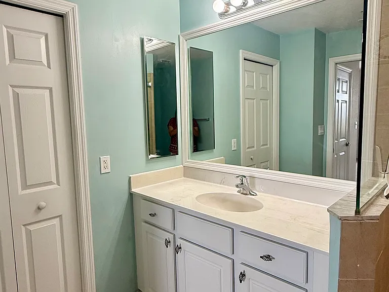 900 E Marion Ave #1202 — Photo 35