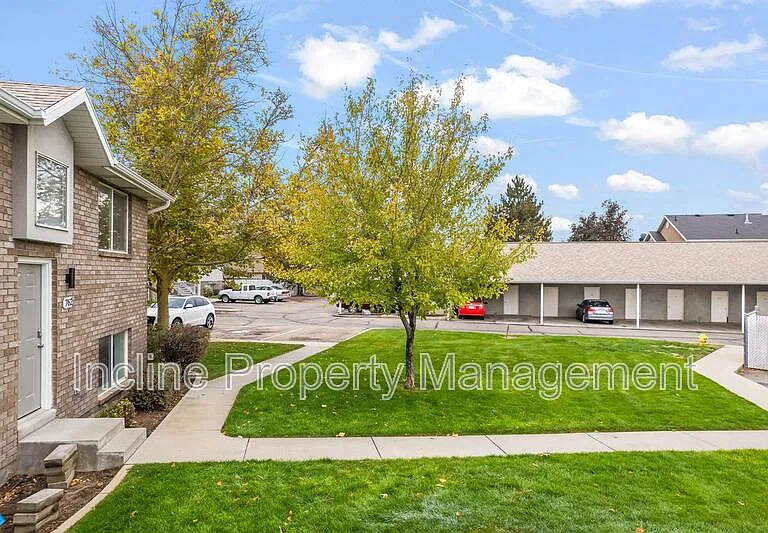762 N 1060 W — Photo 10