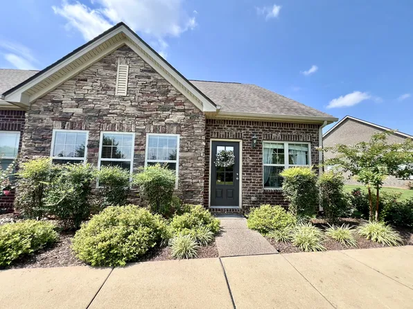 3322 Livermore Ln, Murfreesboro, TN 37130