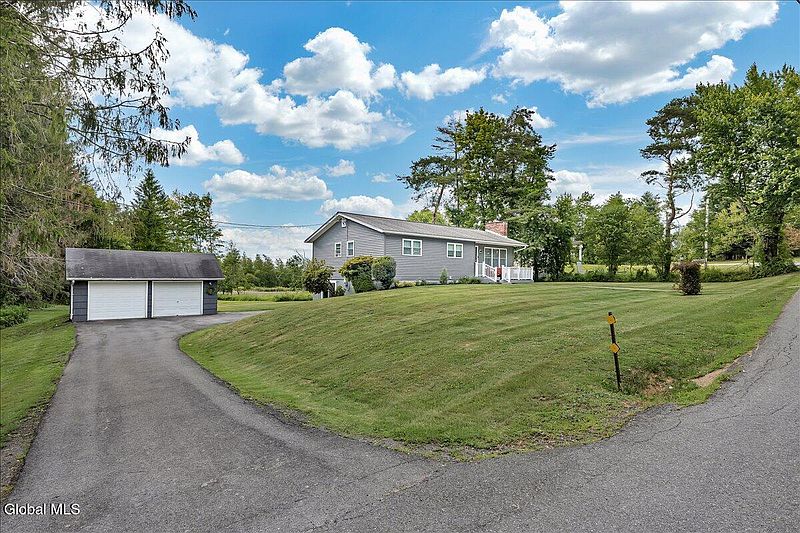 2nd image of 19 Cobb Hill Road
