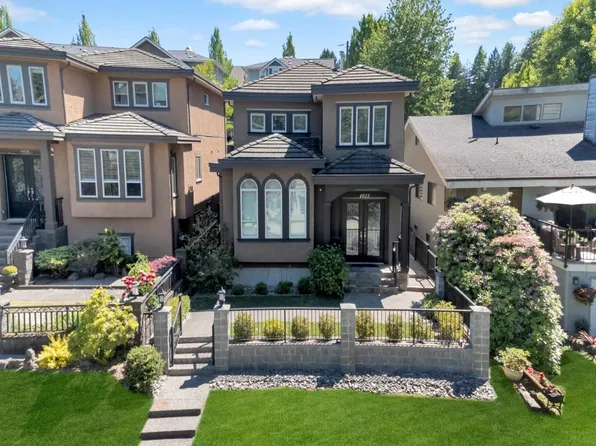 4022 Dominion St, Burnaby, BC V5G 1C3