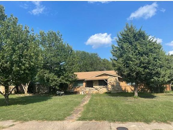 3rd image of 1604 Judy Dr