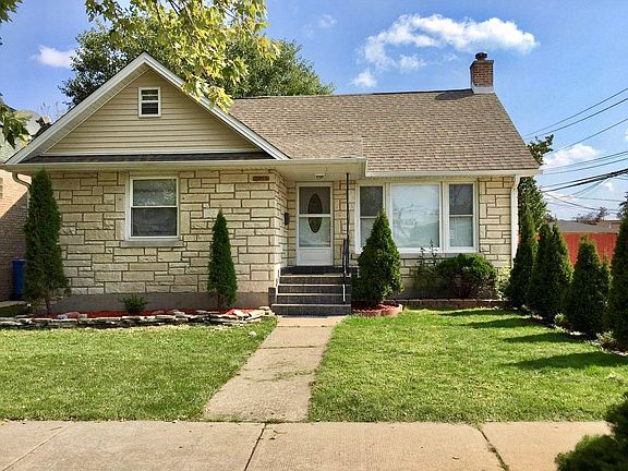 2nd image of 3215 N Olcott Ave