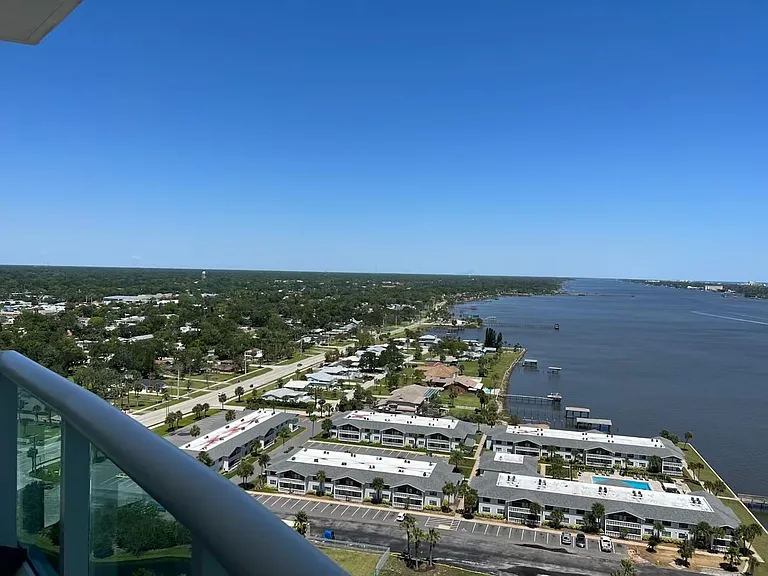 241 Riverside Dr #2206 — Photo 13