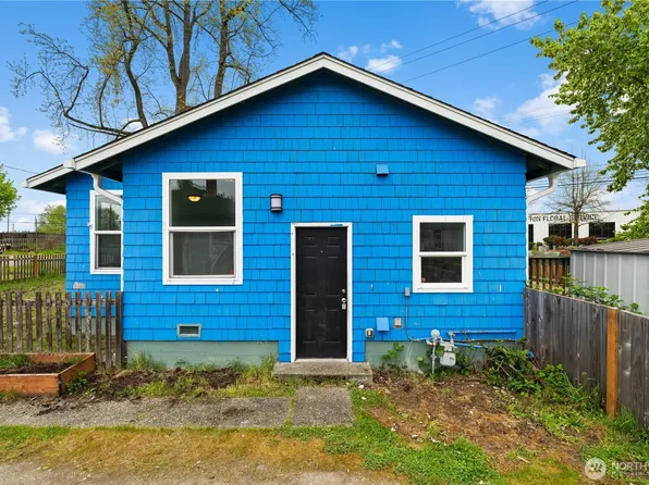 7 Clark Place, Tacoma, WA 98409