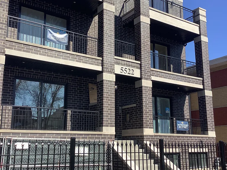 5522 W Higgins Ave #2E — Photo 8
