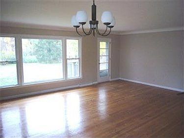 3rd image of 429 Cary Jay Blvd