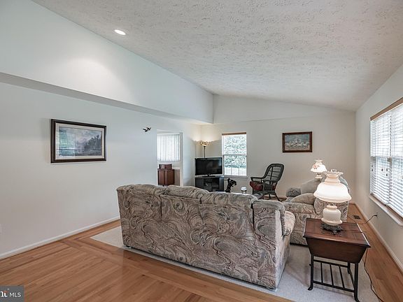 3rd image of 1524 Avenue D