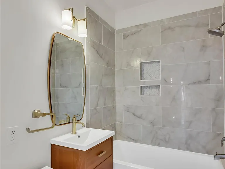 4210 4th St NW — Photo 24