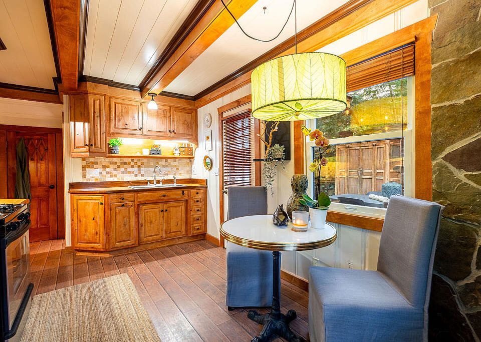 31st image of this home