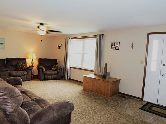 5th image of 107 Midland St