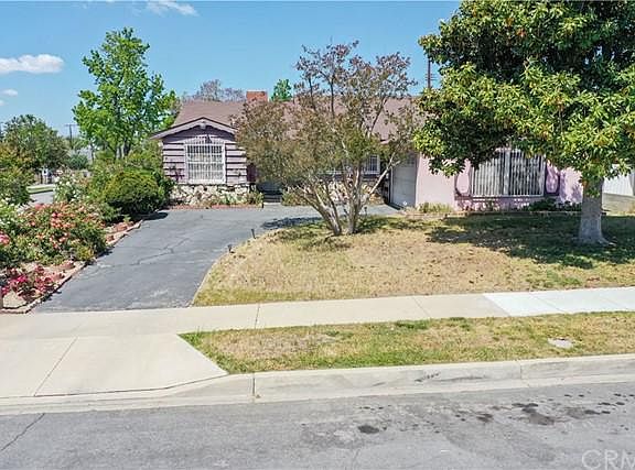 3rd image of 1533 W Helen Ct