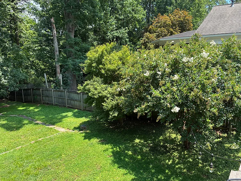 313 Oakland St — Photo 26