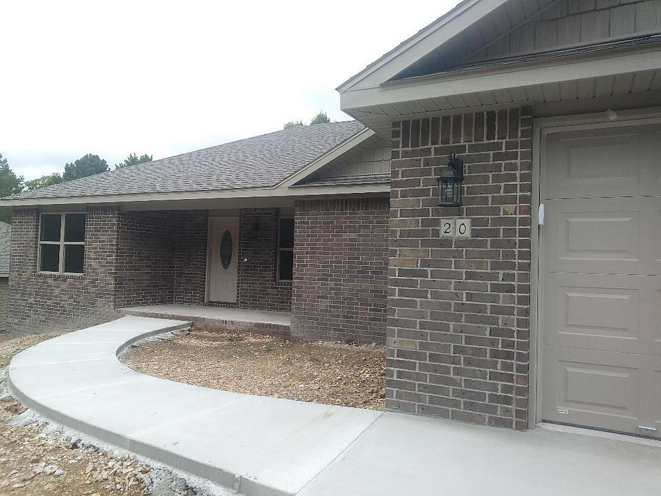 1st image of 20 Latshaw Dr