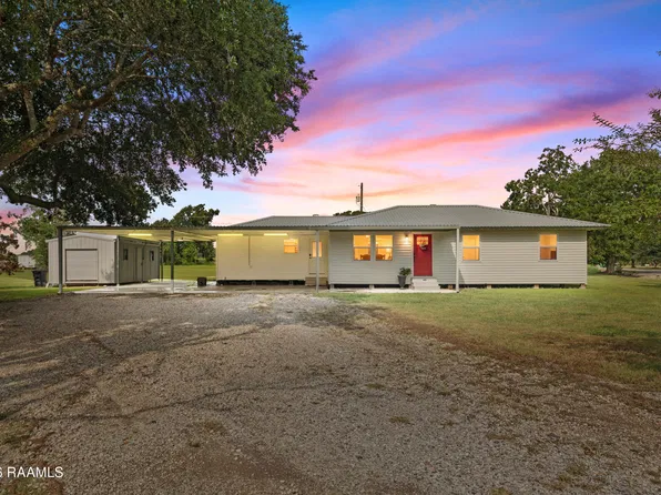919 Cajun Dr, New Iberia, LA 70563