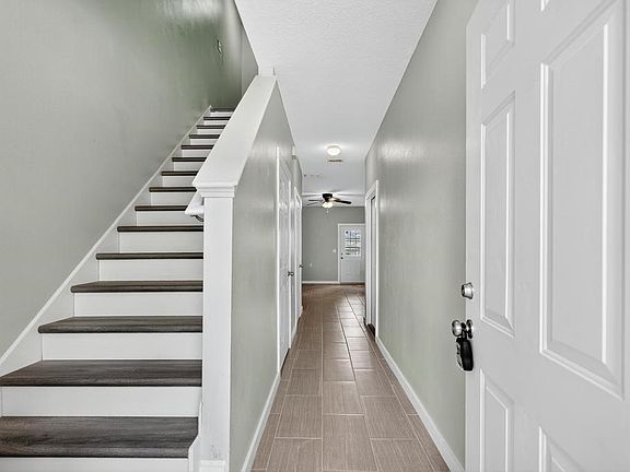 5th image of 7042 Mills Ave