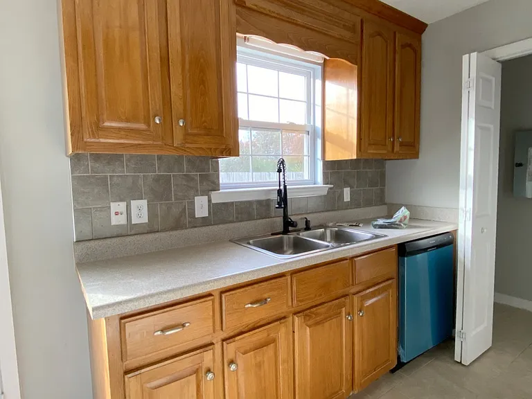 170 Stafford Rd — Photo 11