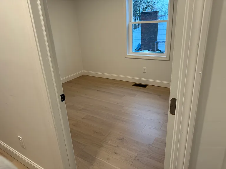 30 Ridgeway Ave — Photo 8