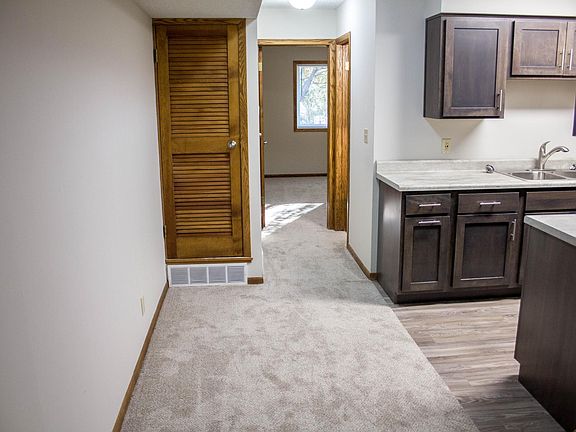 4th image of 4500 Prescott Ave APT 9