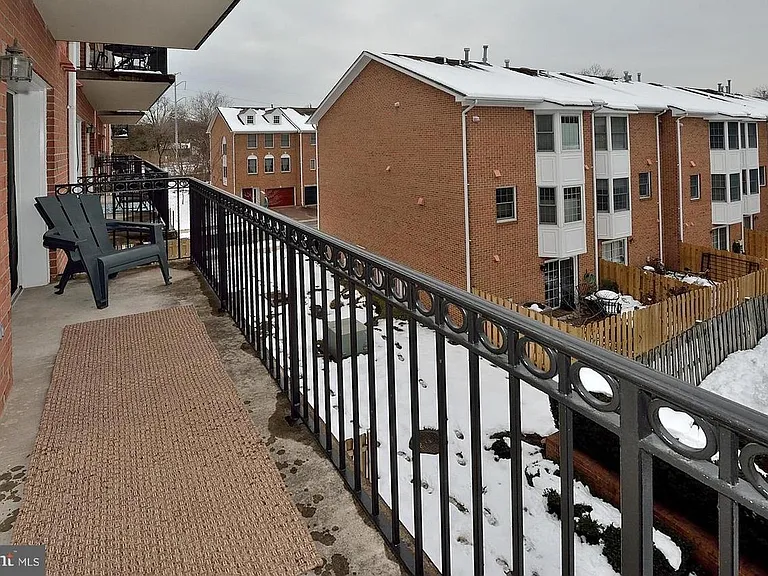 6940 Fairfax Dr #304 — Photo 15
