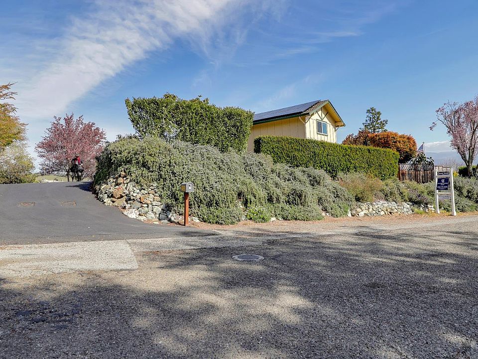 1st image of 2155 Rolling Hills Dr