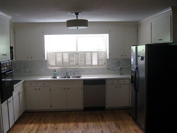 3rd image of 2512 Winding Way