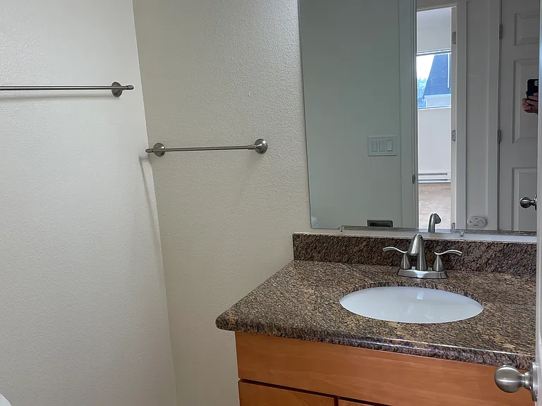 1515 NE 148th St #303 — Photo 14