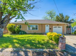 1110 2nd St, Redding, CA 96002