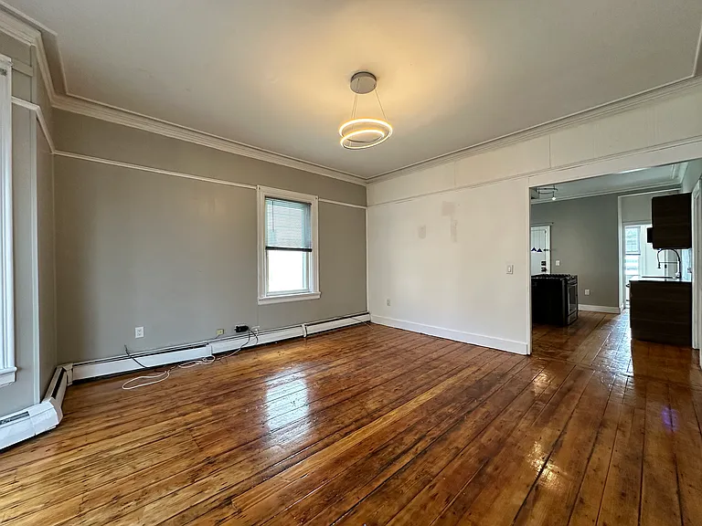 89 America St #2 — Photo 12
