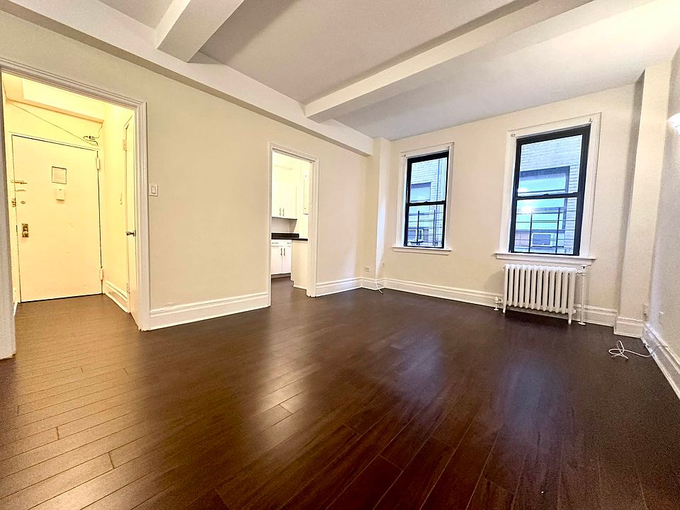 1st image of 4101 Broadway #2C
