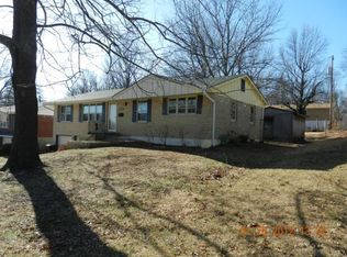 3604 S Hocker St, Independence, MO 64055