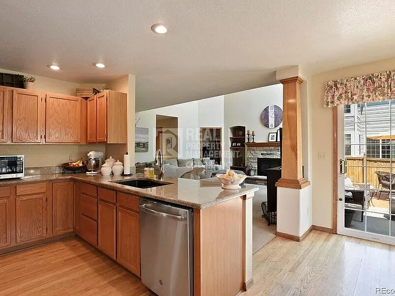 10110 Flagstone Way — Photo 12