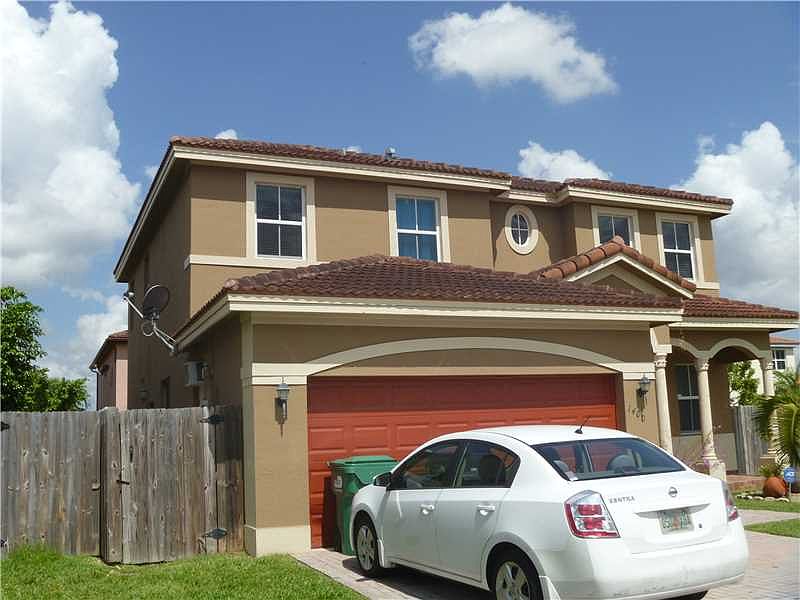 2nd image of 1400 Sw 153 Place